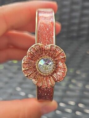 🌸 Betsey Johnson Pink Flower Glitter Hinged Bangle Bracelet EUC Sparkle Y2K